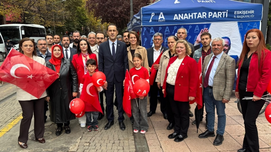 Çağlar Ölce: Cumhuriyet sadece geçmişimizin değil, geleceğimizin de güvencesidir